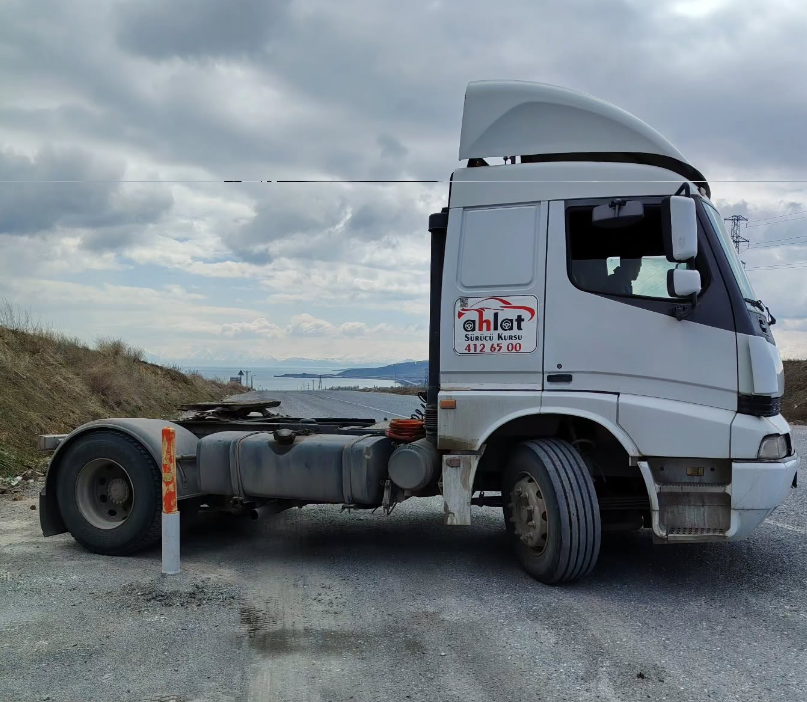 Kamyon Eğitim Aracı